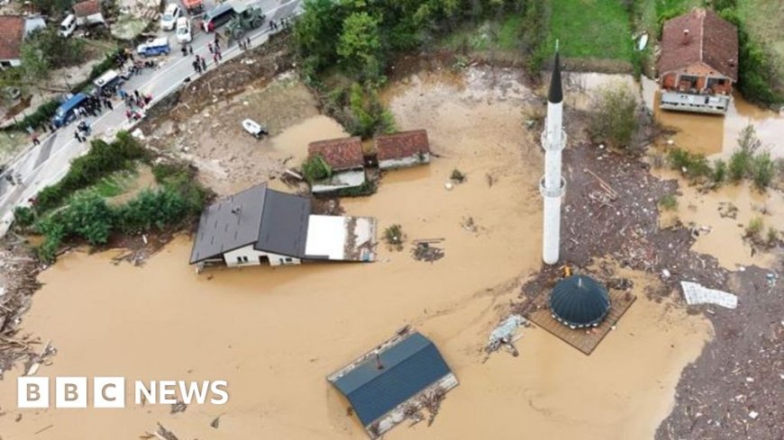 Floods and landslides leave 16 dead in Bosnia