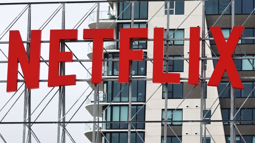 Jim Cramer weighs in on Netflix, says he's staying bullish on the streaming giant