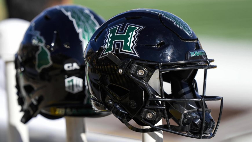 Hawaii pushes Mountain West over minimum threshold for FBS conference status as school becomes full member