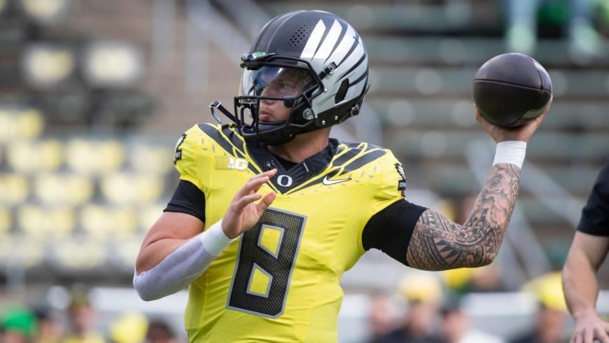 Oregon QB Dillon Gabriel moves to No. 2 in NCAA history for career passing yards, touchdowns