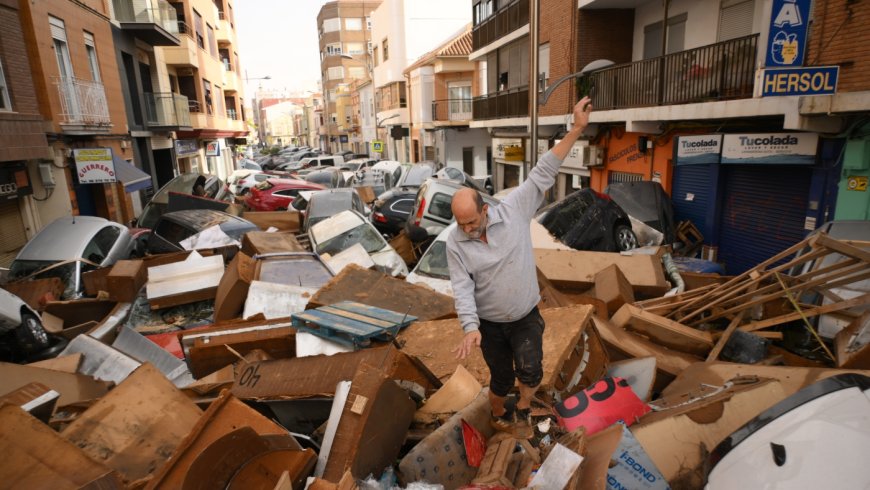 Hundreds are dead in Spain's floods. Scientists see a connection to climate change