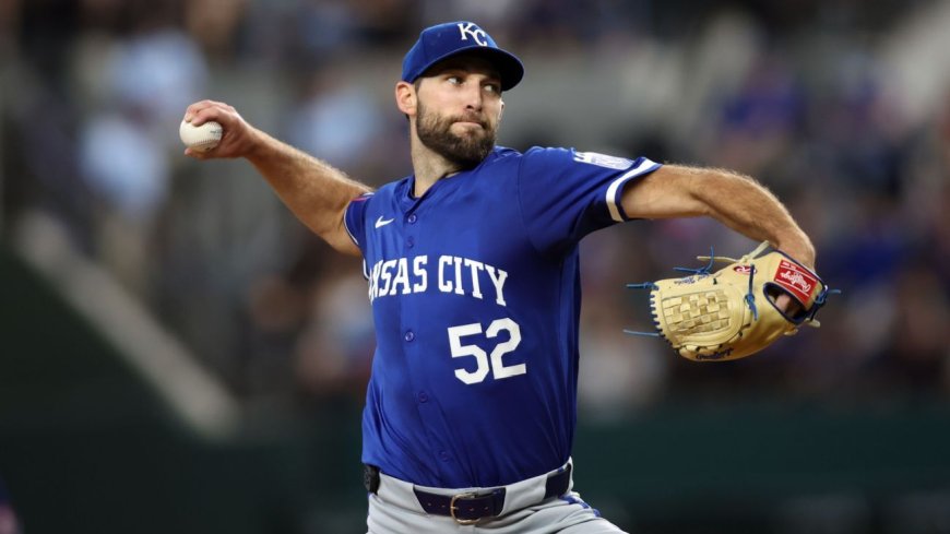 Sources: Royals keep Wacha on 3-year, $51M deal