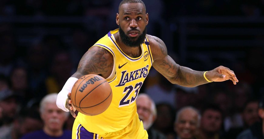 LeBron James' Triple-Double in Year 22 Wows NBA Fans as Lakers Beat George, 76ers