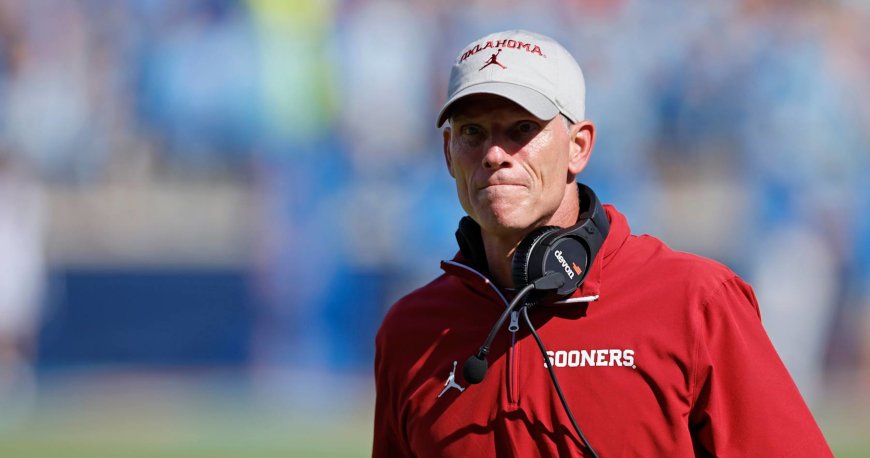 Oklahoma's Brent Venables Backed by President, AD Despite 21-15 Overall Record