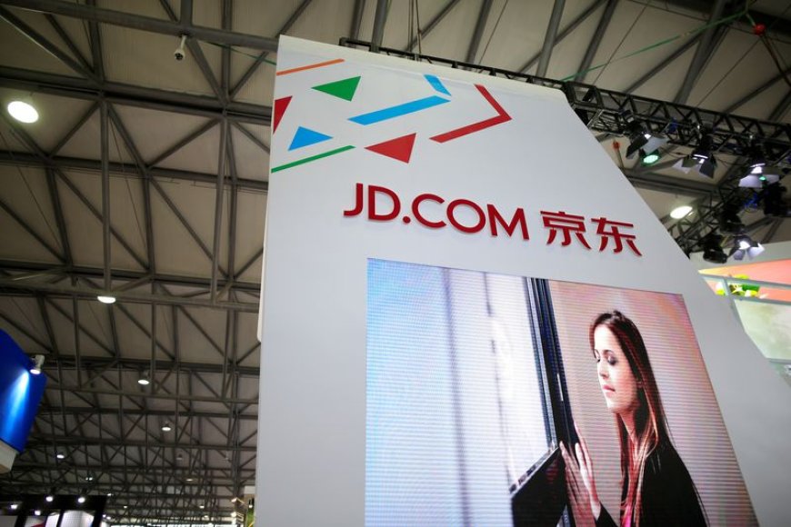 China's JD.com struggles to shake off consumption weakness, misses revenue estimates