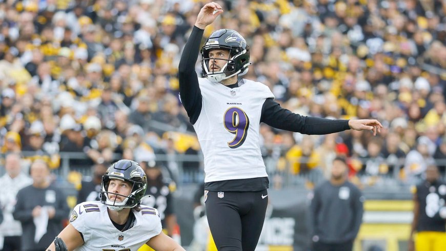 Justin Tucker misses two first-quarter field goals in Ravens' loss to Steelers as nightmarish season continues