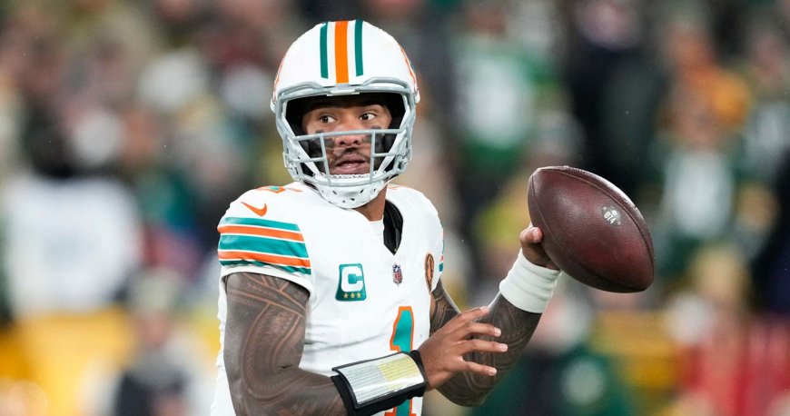 Tua, Dolphins Called Out by NFL Fans for 1st-Half Struggles in Loss to Love, Packers