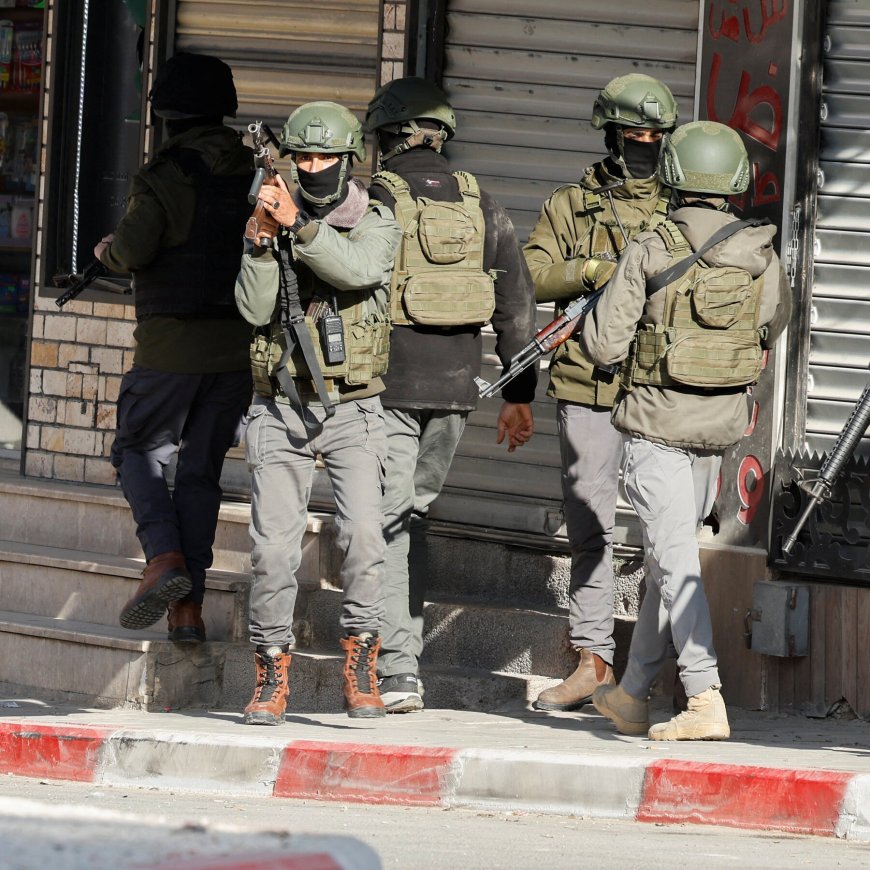 Palestinian Authority Deploys Security Forces Against Militants in West Bank