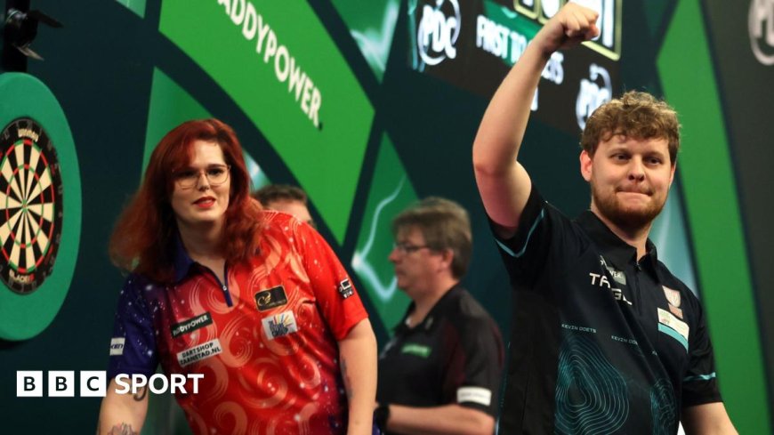 Doets defeats Van Leuven at PDC World Championship