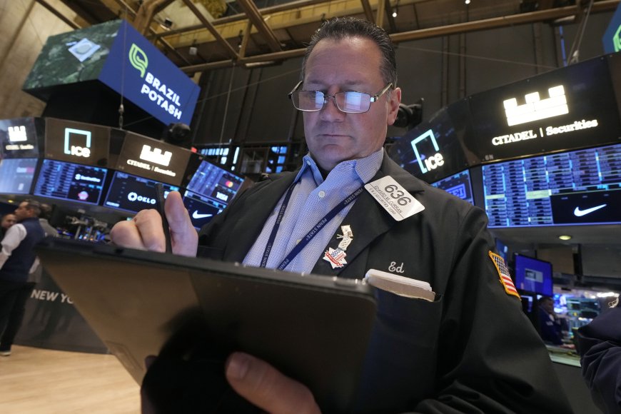 Stock market today: Dow futures slump, Nasdaq ticks higher as Wall Street assesses Fed's 2025 rate path