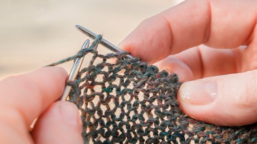 Fiber friction is the key to cozy knits